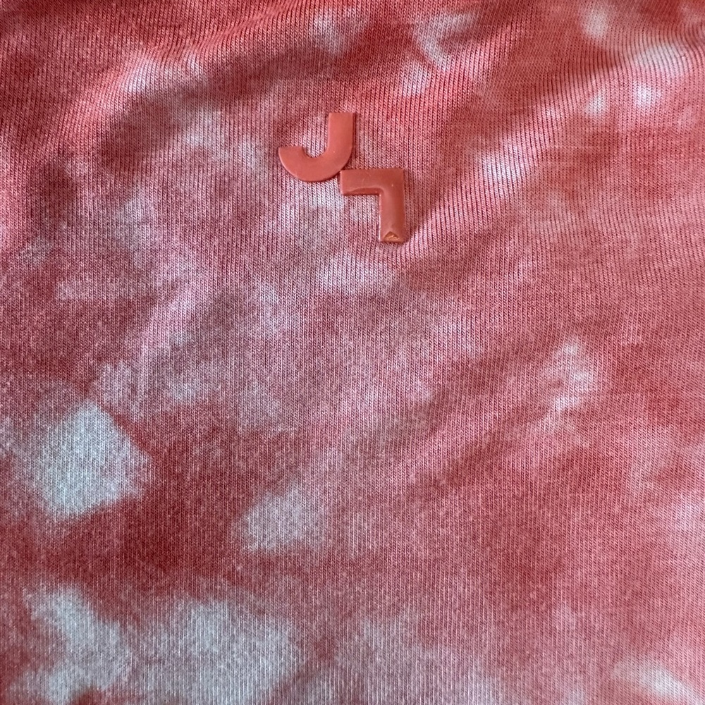 Joylab (sm) coral tie dye crop pullover. Shoulders have raw finished edging - Picture 5 of 5